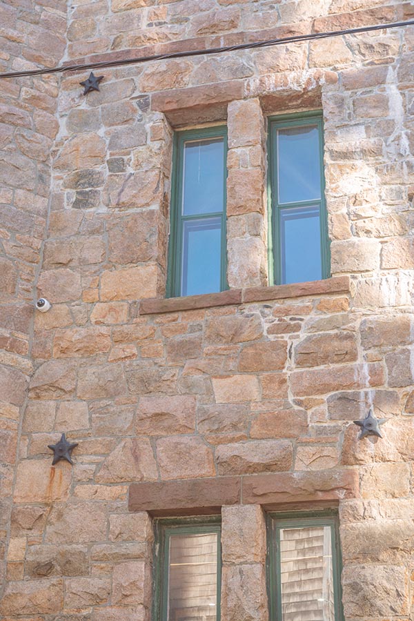 stone-facade-building-newport