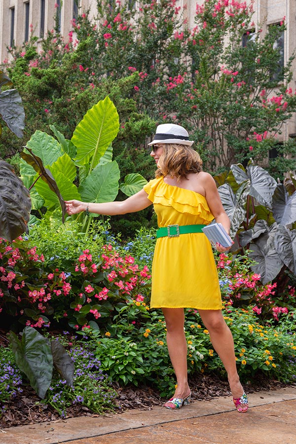 yellow-dress-summer-bold-clothes