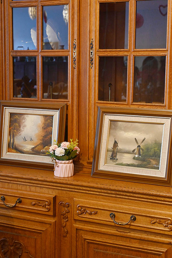 Large-Antique-Oak-China-Cabinet