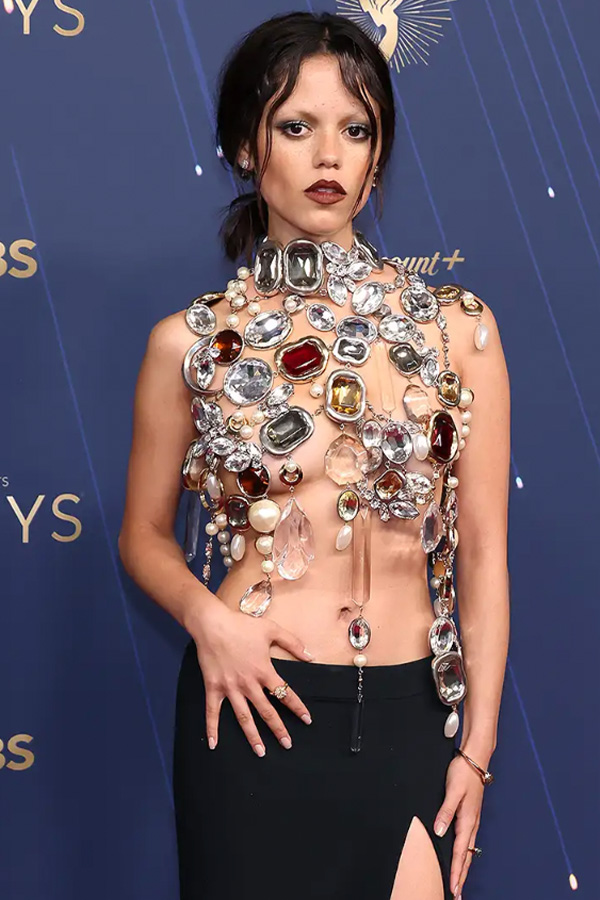 jenna-ortega-dress-emmy-2025