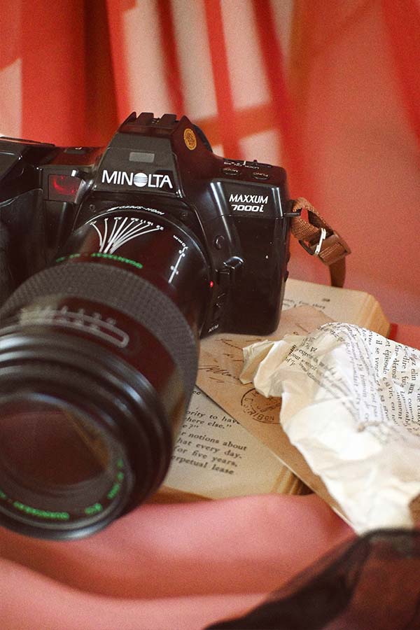minolta-maxxum-7000i-film-camera