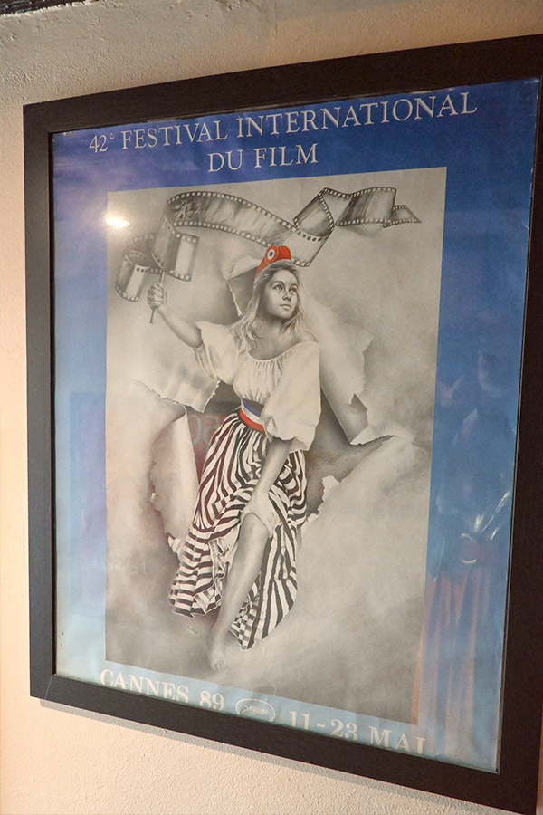 official-poster-for-the-42nd-Cannes-Film-Festival-in-a-vintage-and-artistic-design-style-which-was-held-from-May-11-to-23-1989