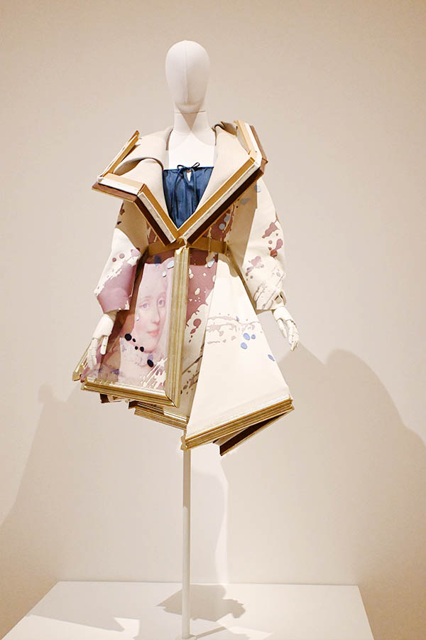 framed-painting-couture-coat-with-baroque-portrait-print-and-gold-gilt-trim