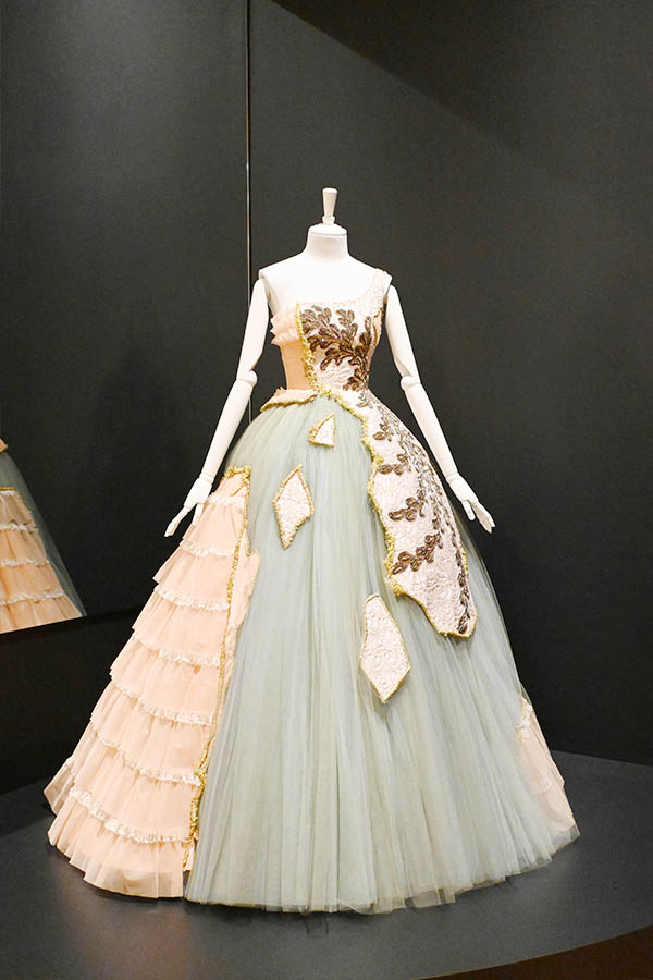 one-shoulder-ball-gown-with-mint-tulle-skirt-and-asymmetrical-peach-ruffle-accents