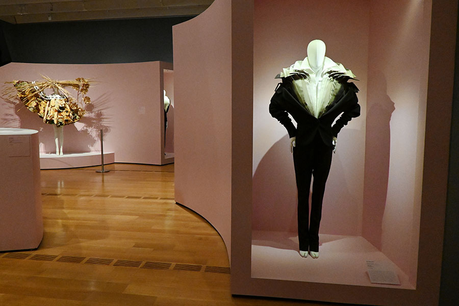 sculptural-multi-layered-tuxedo-and-bread-themed-couture-in-pink-gallery