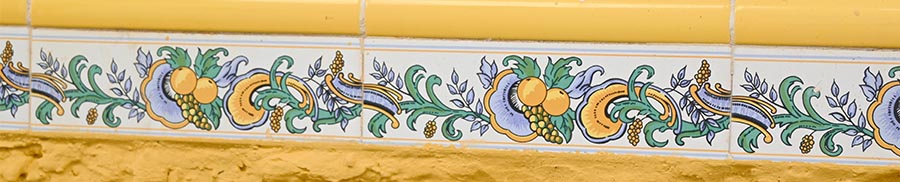 yellow-flowers-tile-decor