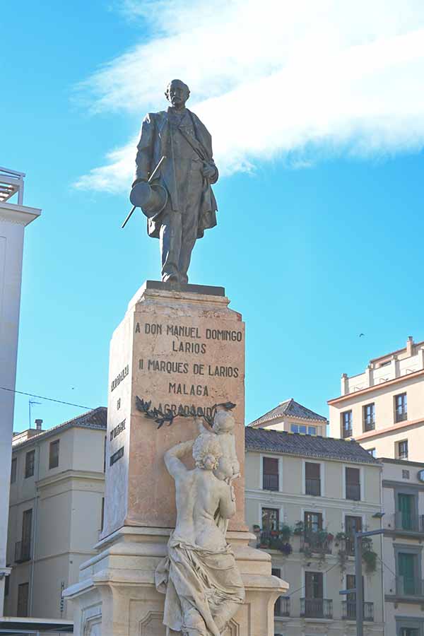 Manuel-Domingo-Larios-monument-Malaga
