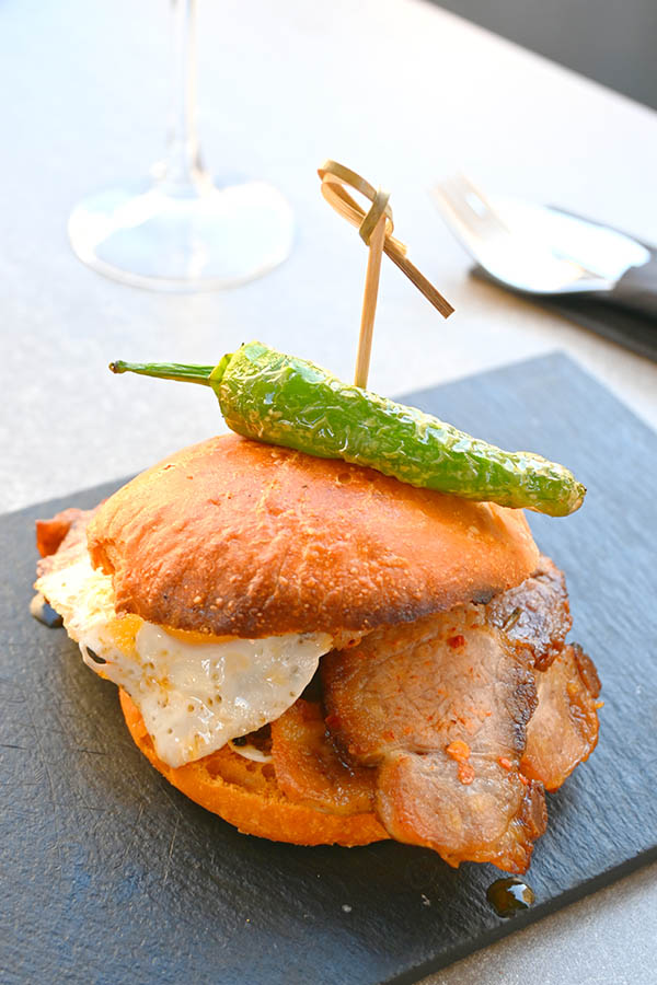 Mini-Burger-de Lomo-de-Orza-Marbella-restaurant-El Chef-y-la-pastelera