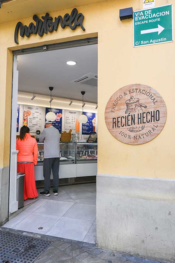 Modern-ice-cream-shop-malaga-spain