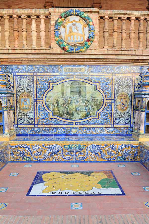 azulejos-ceramic-tile-in-seville-spain