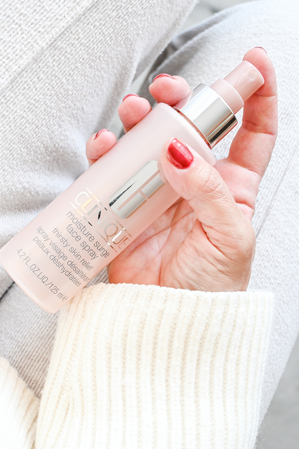 Skincare-Moisture-Surge-Oil-Free-Face-Spray-Clinique