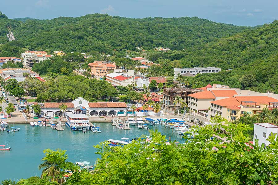 best-solo-travel-destiantion-in-mexico-huatulco