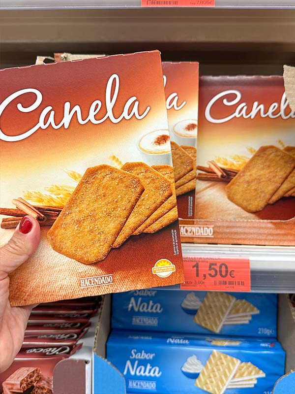 box-of-hacendado-cinnamon-flavored-biscuits