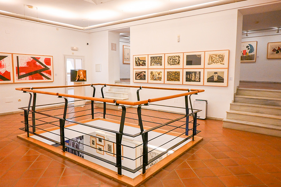 inside-museo-del-grabado-en-marbella-spain