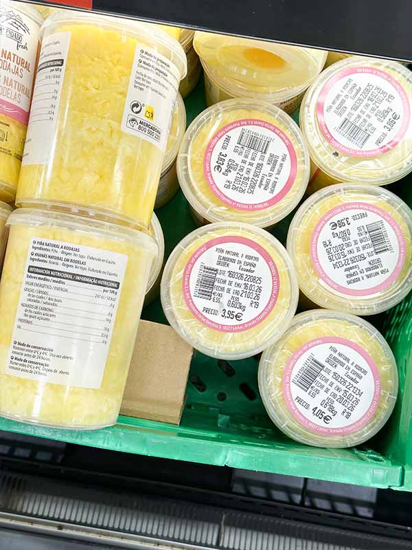 plastic-cups-of-chopped-fresh-pineapple