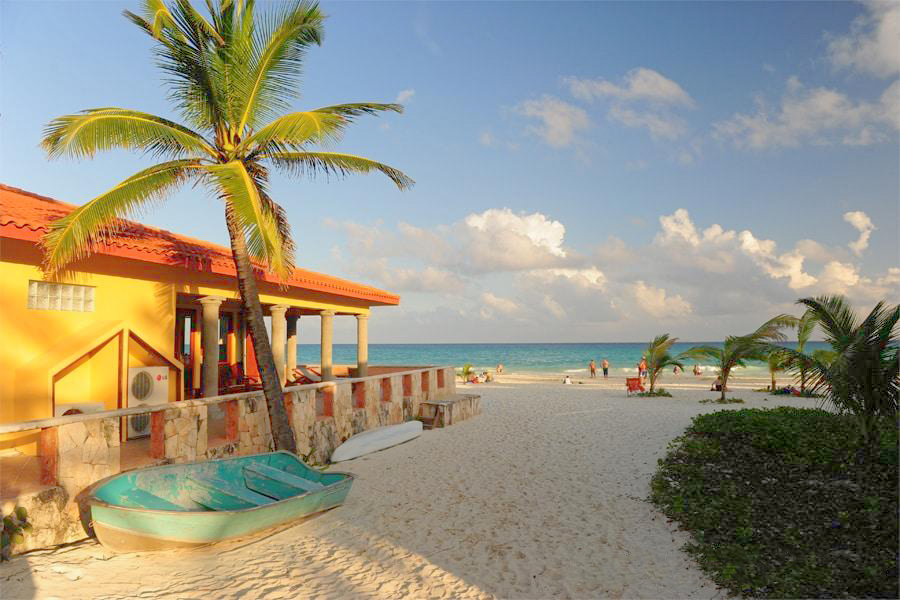 playcar-beach-playa-del-carmen