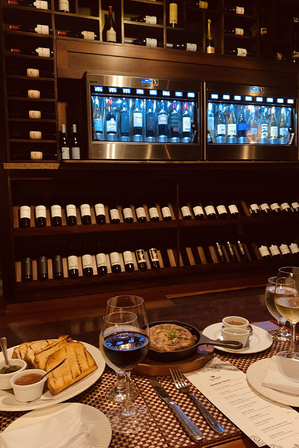 Gourmet-tapas-wine-tasting-cellar-Costa-Rica-flavors