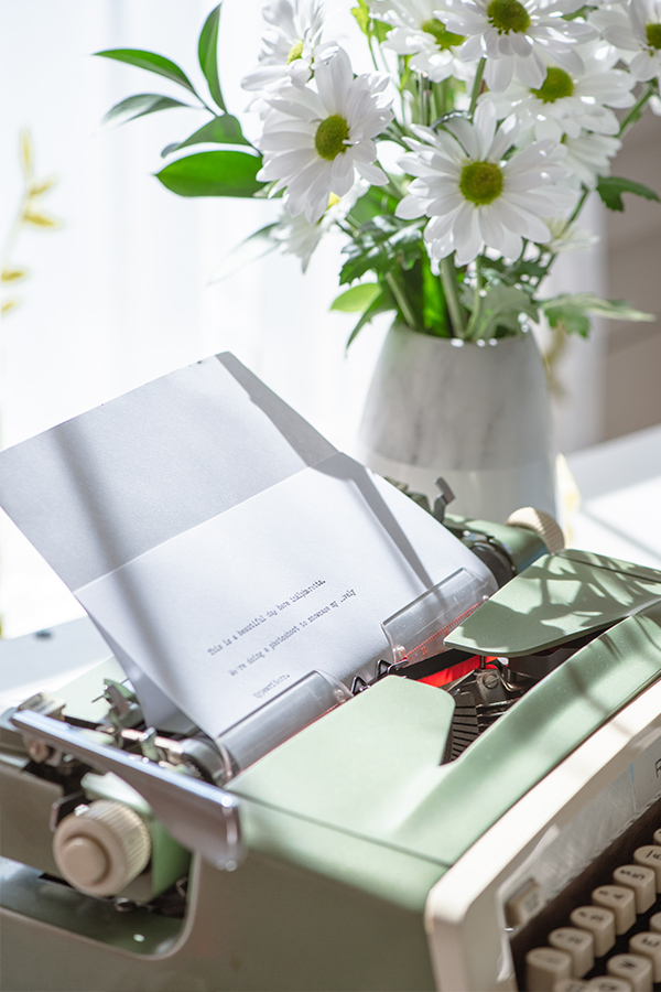 freelnace-writing-services-travel-art