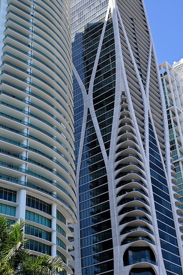 iconic-exoskeleton-design-of-one-thousand-museum-tower-showcasing-futuristic-Miami-Architecture