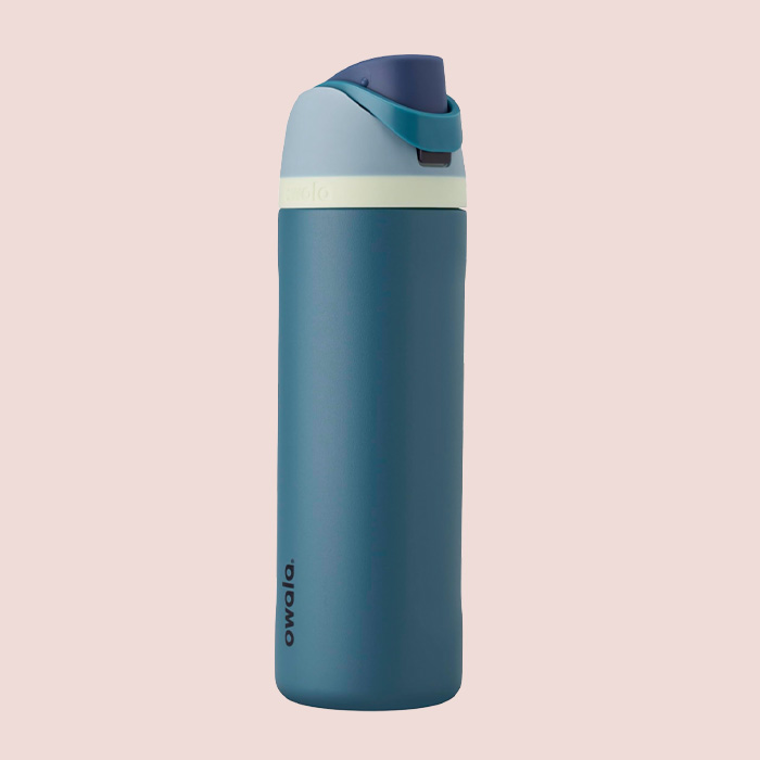 travel-essential-list-reusable-bottle