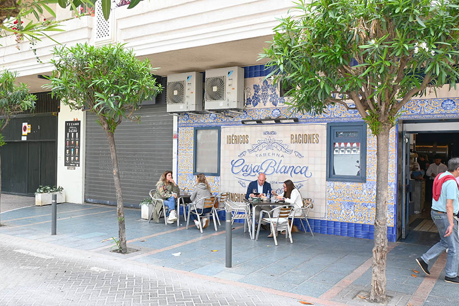 casa-blanca-tapas-bar-marbella-restaurants