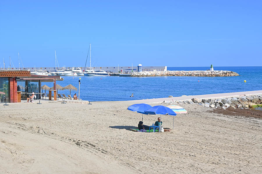 faro-beach-marbella-spain