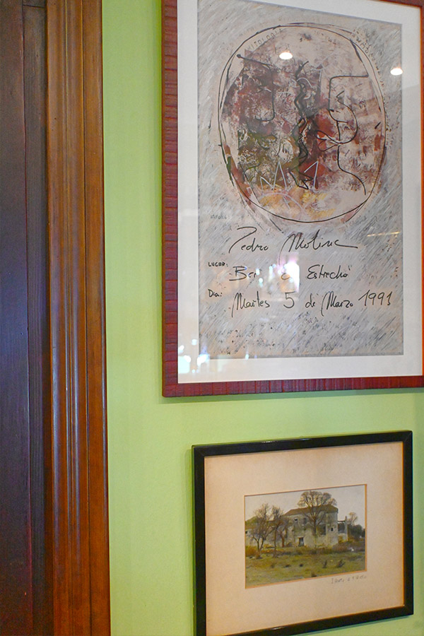 old-photos-on-wall