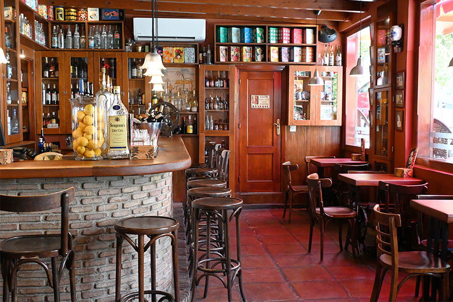 vintage-style-tapas-bars