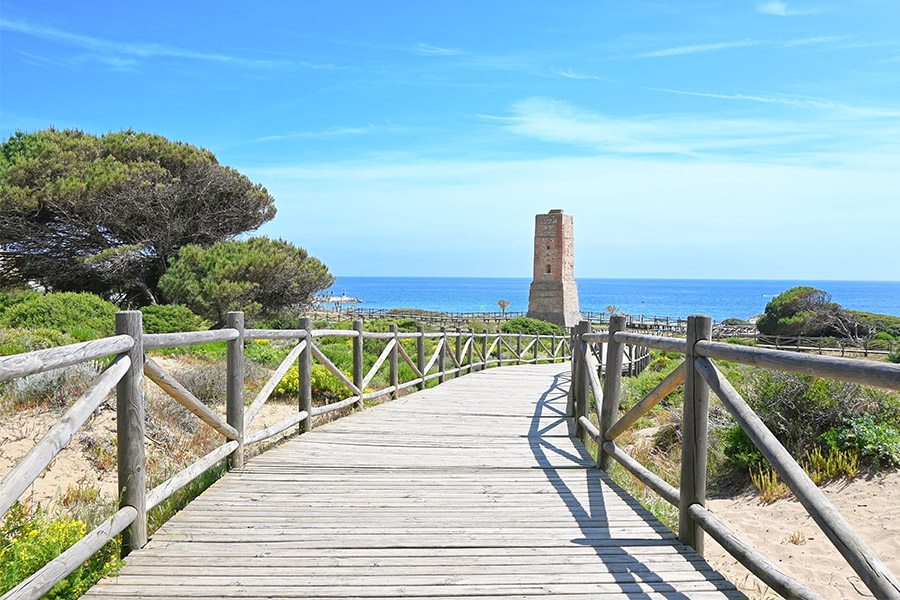 wooden-path-playa-cabopino-spain