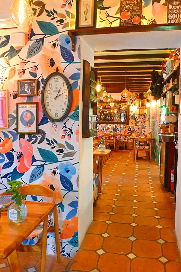 cafe-flore-marbella-centro-interiors