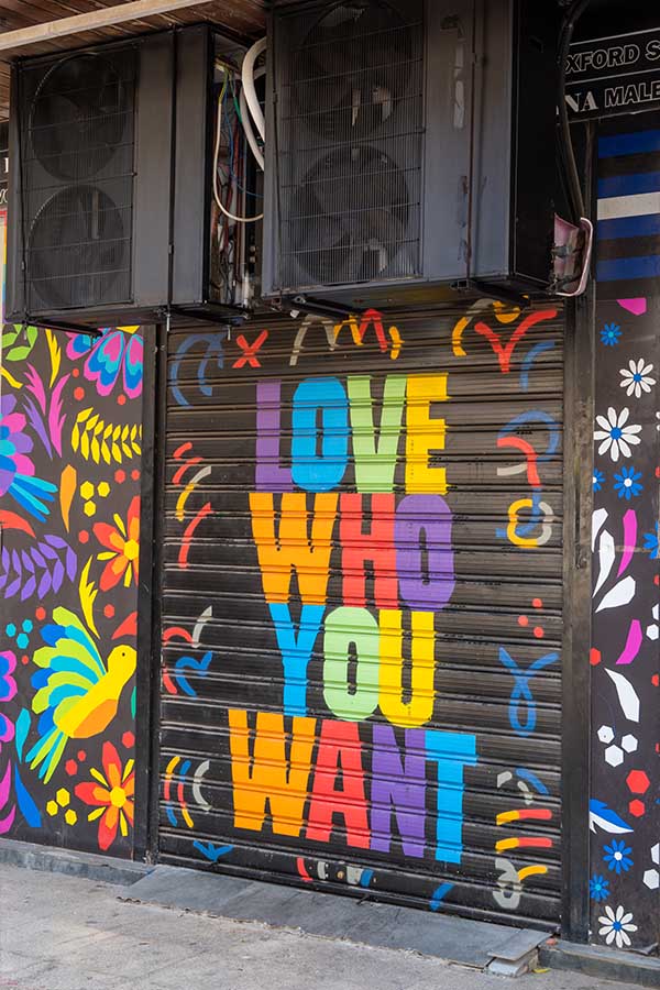 love-who-you-want-sign