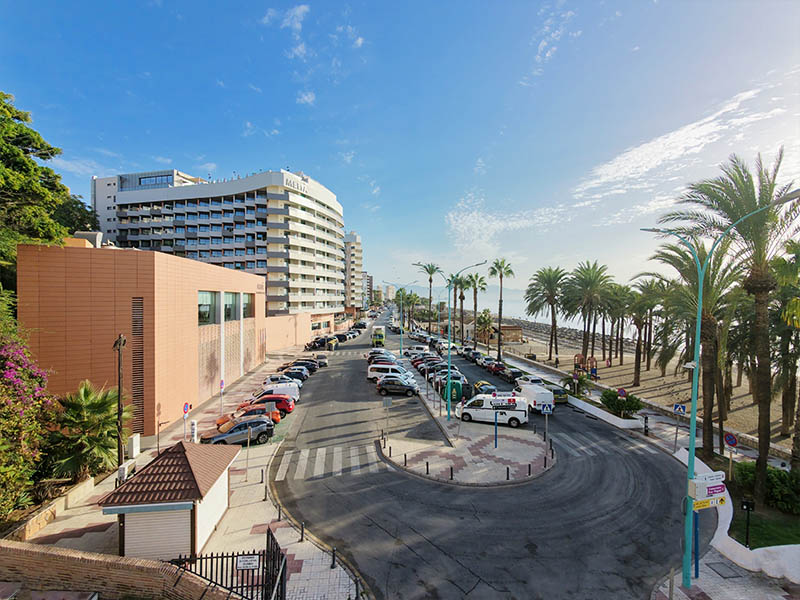 malaga-torremolinos-street-view-bajondillo