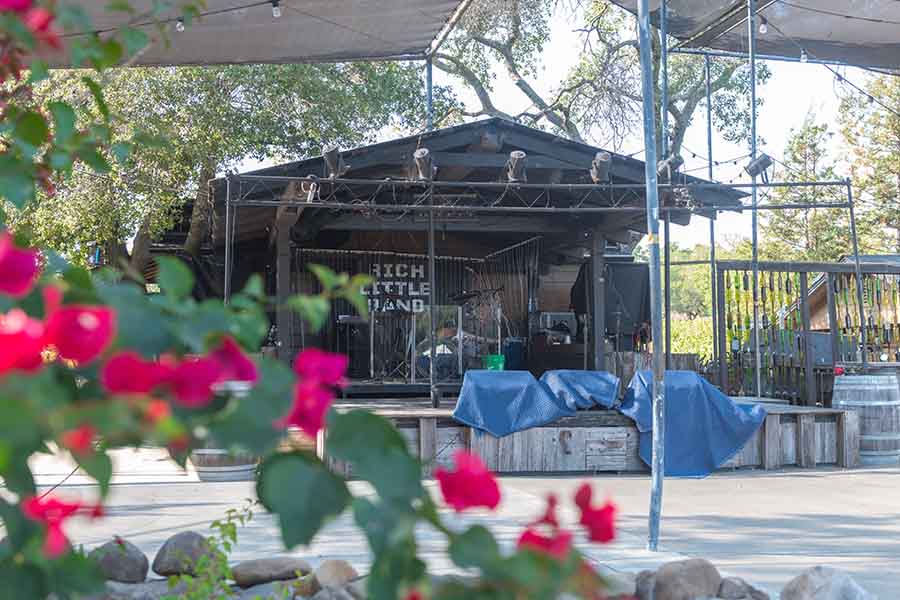 outdoor-band-stage-at-little-vineyards-family-winery-in-sonoma-valley-california