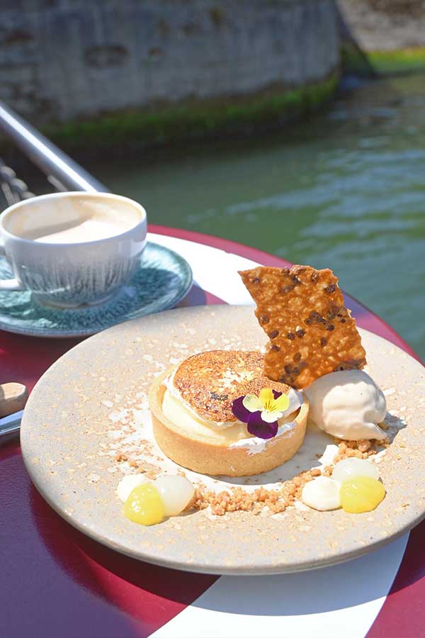 pastry-in-paris-france