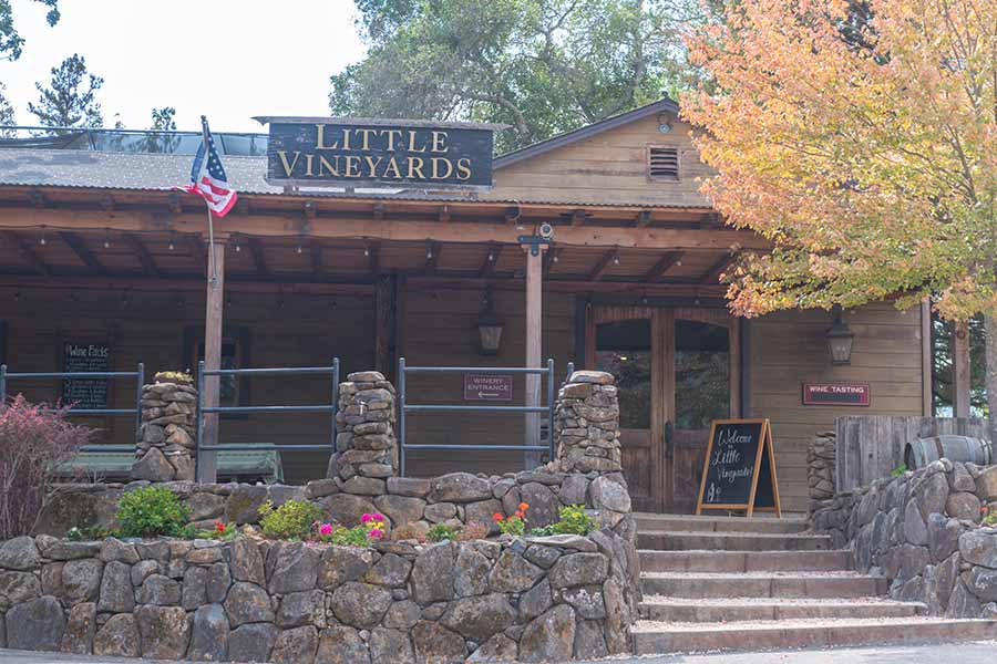 rustic-tasting-room-entrance-at-little-vineyards-family-winery-in-sonoma-valley-california