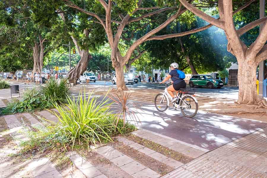 safe-to-ride-bike-malaga-street