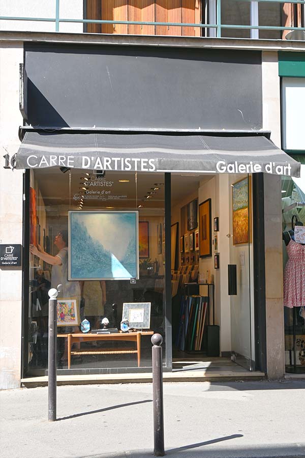 small-parisian-gallery