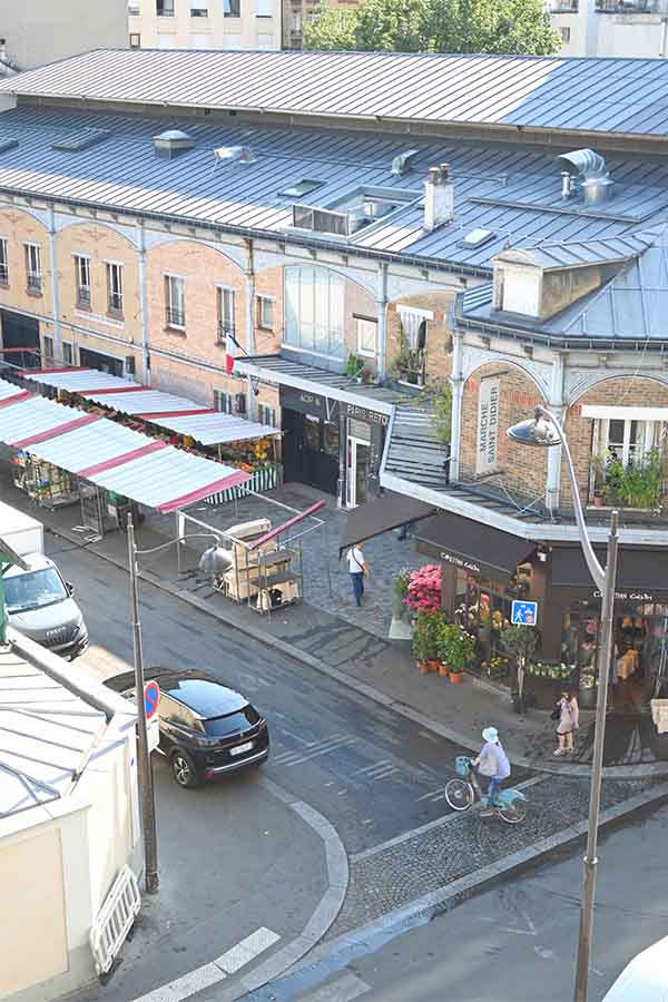 streets-of-france-paris-daily-life